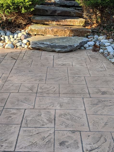 Custom concrete - We care about each job we do. We also care about you, your home, and the safety of your family and pets. No project is too big or small. Whether it is a large slab job or a small sidewalk repair, you can count on us to do it right the first time.